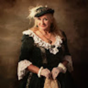 Meet your Posher, Suzanne